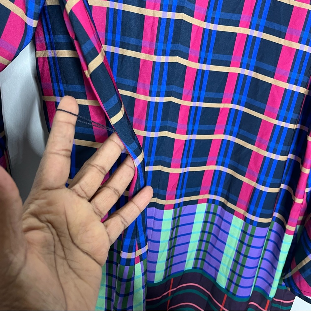 Eloquii Multicolor Plaid Dress with Flared Long Sleeves  Key Hole Opening SZ 18 - Picture 10 of 11
